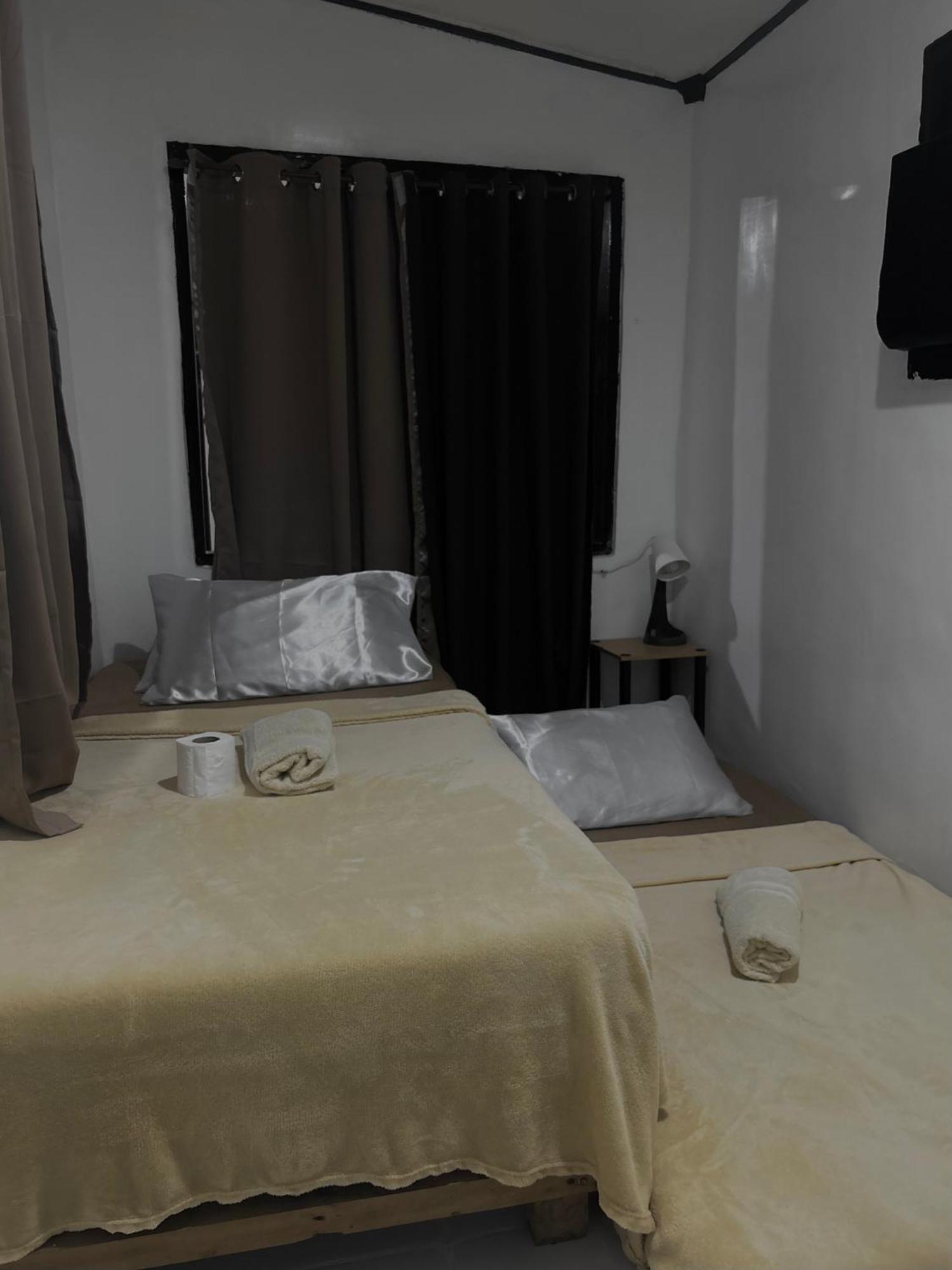 Central Hub Homestay Puerto Princesa Екстер'єр фото